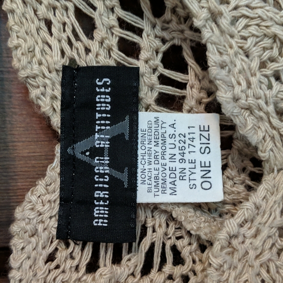 Vintage Knit Poncho - Picture 4 of 5